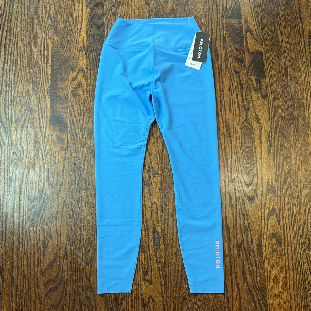 NWT Peloton Cadent Ultra High Rise 7/8 Tight women’s size small